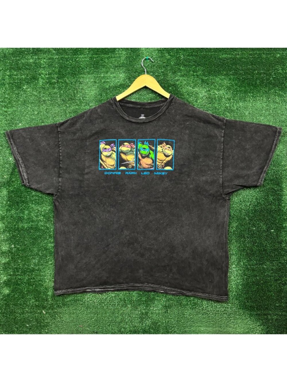 Nickelodeon World of Teenage Mutant Ninja Turtles Mineral Wash T-Shirt Size 2X